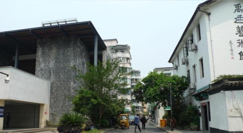Отель Bokai Westlake 3*